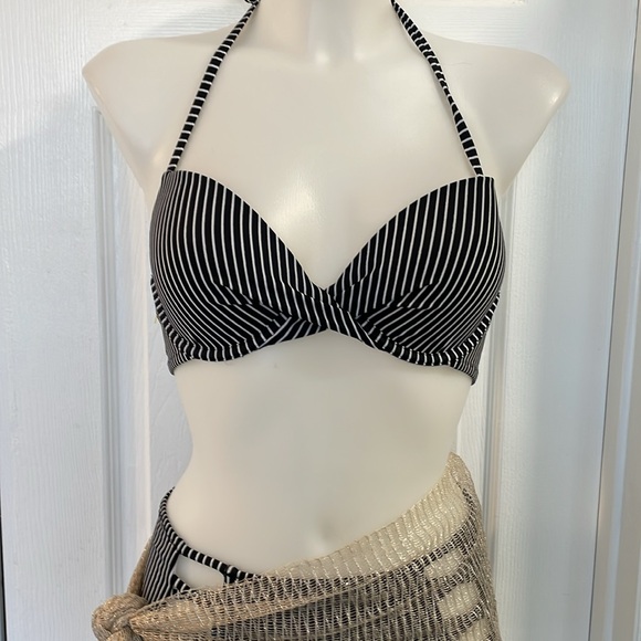 SHADE & SHORE UNDERWIRE TWIST FRONT TOP 34B HIGH WAIST BOTTOM SWIMSUIT SIZE S - Picture 4 of 15